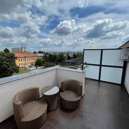 Hotel Garni Ema 4*
